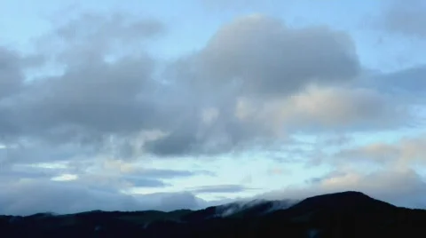 Timelaps of moving clouds in mountains 動画素材 861359