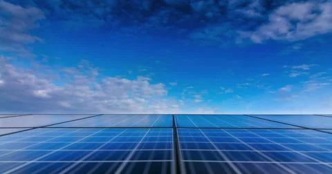 Timelaps of solar cell panel with dark sky to clear sky Stock-Footage 65368419