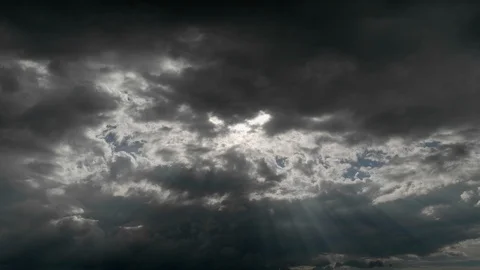 TimeLapse - Angel's ladder appearing from clouds Stock Footage 93154621