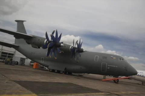 Timelapse antonov AN-70 Video stock 49175085