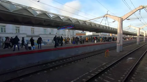 Timelapse the arrival of a high-speed passenger train to the station Video stock 143407915