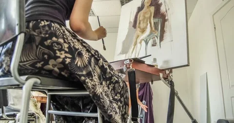 Timelapse at an art school, while teaching drawing Stock-Footage 129573469