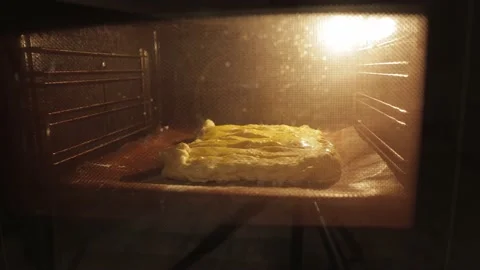 Timelapse, baking apple pie in the oven, home baking Stock Footage 205466387