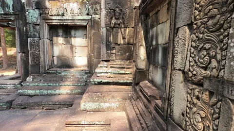 Timelapse of Baphuon temple Stock Footage 146890083