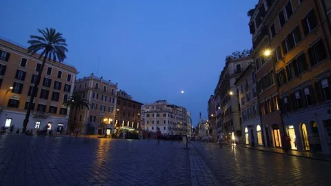 Timelapse of beautiful, busy, crowded night street in Rome. Italy. Stock Footage 80310489