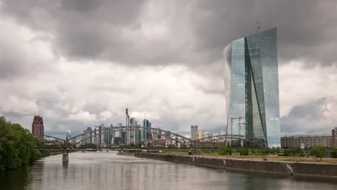Timelapse - Beautiful clouds over the cityscape of Frankfurt Видео 133779456