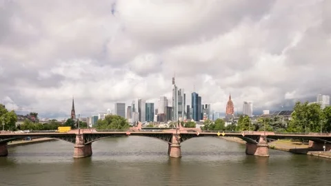 Timelapse - Beautiful clouds over the cityscape of Frankfurt Видео 135879064