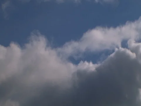 Timelapse with beautiful clouds in the sky. Stock-Footage 99147135
