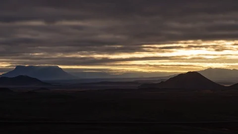 Timelapse of beautiful iconic landscape with clouds and light moving Stock Footage 83704761