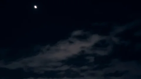 Timelapse - a beautiful night sky with moon and clouds Stock-Footage 118503750