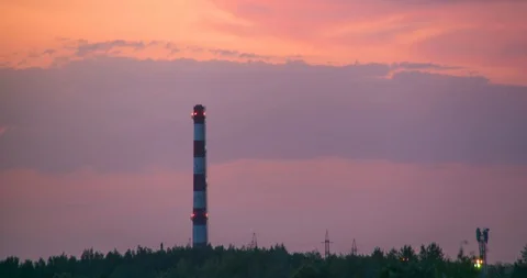 Timelapse of a beautiful sunset with clouds backlit by the sun Stock-Footage 129568031