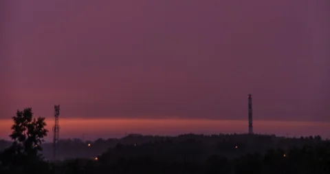 Timelapse of a beautiful sunset with clouds backlit by the sun Stock-Footage 129568092