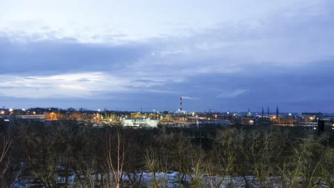 Timelapse of a beautiful sunset with clouds backlit by the sun Stock-Footage 129568335