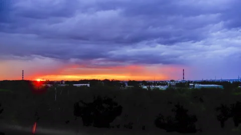 Timelapse of a beautiful sunset with clouds Stock-Footage 129565900