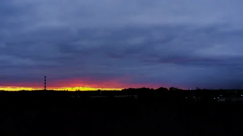 Timelapse of a beautiful sunset with clouds Stock-Footage 129565951