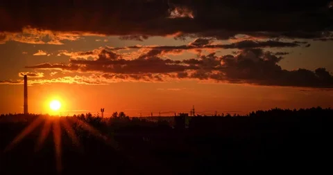 Timelapse of a beautiful sunset with clouds Stock-Footage 129567871