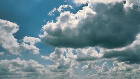 Timelapse beautiful thick fluffy clouds. Amazing soft white clouds moving clear 库存影片 336568722