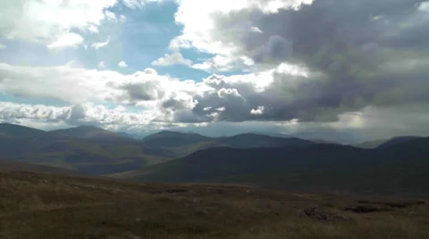 A timelapse of Ben Nevis from atop another Highland mountain 库存影片 33421607