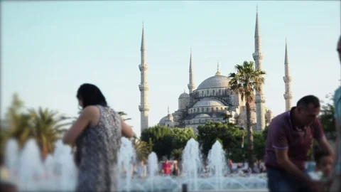 Timelapse Blue Mosque with tourists- Defocus Stock Footage 81495510