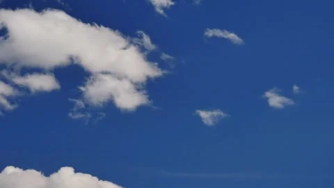 Timelapse of blue sky with moving clouds 스톡 동영상 270211770