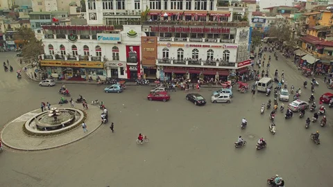 Timelapse of Busy Intersection With Traffic at Hanoi, Vietnam 스톡 동영상 92798157