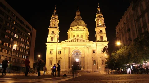 Timelapse of Cathedral and square in Budapest Video stock 30079065