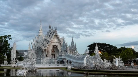 Timelapse chiang rai white temple Stock Footage 109744914