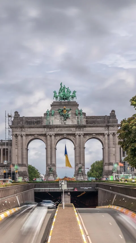 Timelapse Cinquantenaire Arcade Parc du Cinquantenaire Brussels Vídeo Stock 322016048