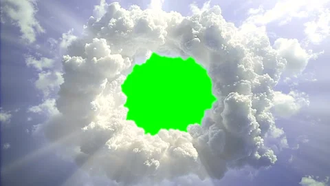 Timelapse of circular clouds with a customizable green screen center Stock-Footage 302123927