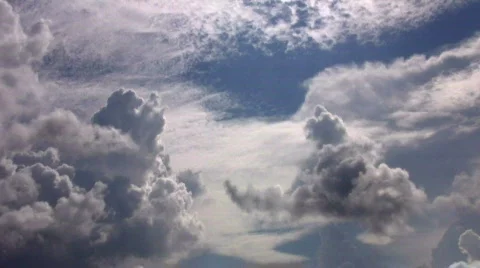 Timelapse Cirrus Cumulonimbus clouds Stockbeeldmateriaal 445548