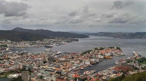 Timelapse - Cityscape of Bergen Vídeo Stock 68346646