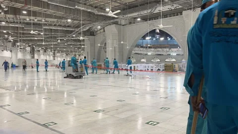 Timelapse of Cleaners Cleaning the Floor Inside the Great Mosque in Mecca Stock-Footage 249108550