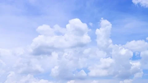 Timelapse clear sky with beautiful clouds moving, 4k Stock Footage 147338670