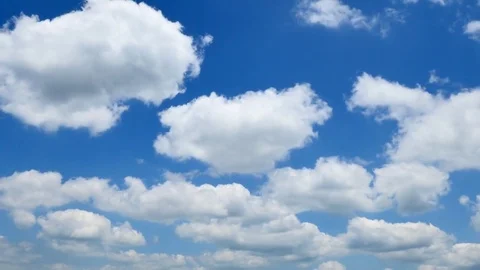 Timelapse of the clear sky Stockbeeldmateriaal 82737228