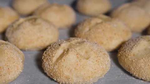 Timelapse close up process of cooking many homemade crunchy oatmeal cookies on Stock Footage 336576819