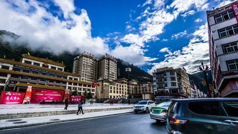 Timelapse of the cloud over the busy town in Sichuan province, China Stock-Footage 82160396