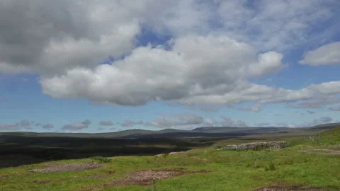 Timelapse of Cloud Passing over the North Pennines, Teesdale, County Durham, UK Video stock 132422395