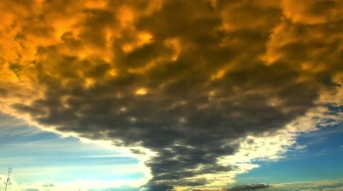 Timelapse clouds in blue sky Vídeo Stock 46933695