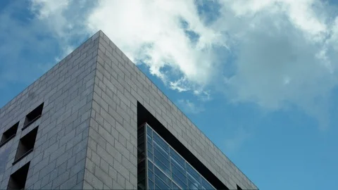 Timelapse Clouds Building Corner Vídeo Stock 111297024