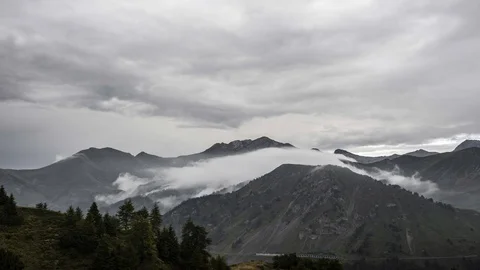 Timelapse Clouds in mountain Stock Footage 95189311