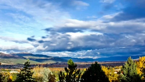 Timelapse of Clouds moving in the Mountains Video stock 81764414