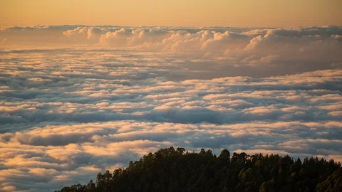 Timelapse of a clouds moving in the mountains volcano Teide on Tenerife, Canary 库存影片 97585638
