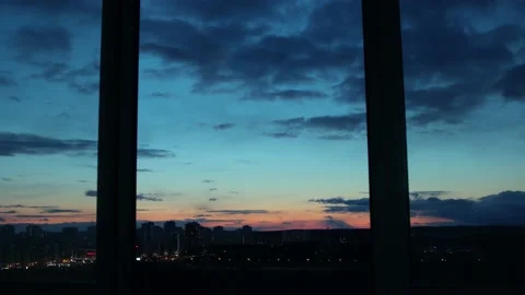 Timelapse of clouds on night sky 库存影片 130866199