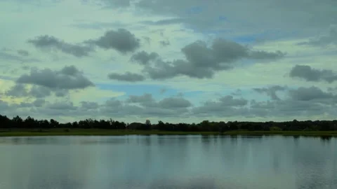 Timelapse-Clouds Over Lake 스톡 동영상 158179909