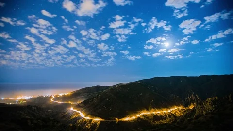Timelapse - Clouds over Malibu Valley at Night - 4K 動画素材 80634329