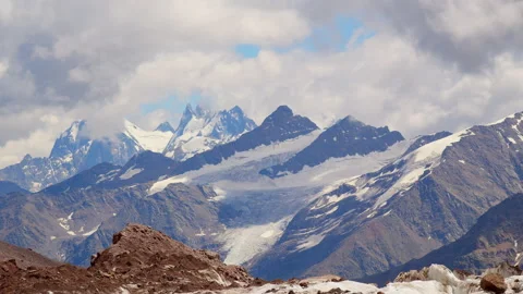 Timelapse, clouds over the mountains (Elbrus area) 動画素材 150684366