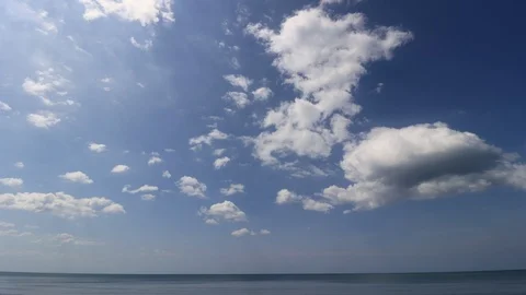 Timelapse of clouds over sea Video stock 122120183