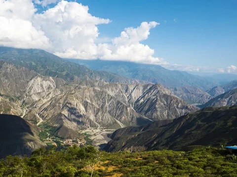 Timelapse of clouds passing over Chicamocha Canyon in Colombia 스톡 동영상 82445356