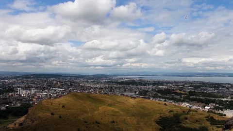 Timelapse: clouds passing over sunny Edinburgh city from Arthur's Seat, 1080 HD 스톡 동영상 118359963