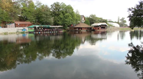 Timelapse. clouds reflection in river Ibar. ships on river. Kraljevo.Serbia Vídeo Stock 40619852